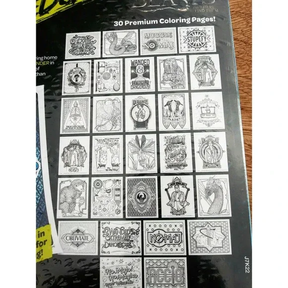 Crayola Art With Edge Coloring Book Harry Potter Fantastic Beasts New in Package - Picture 6 of 6